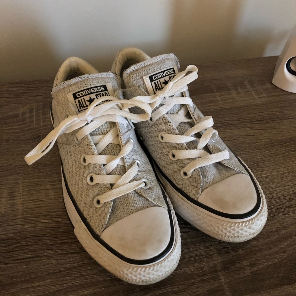 grey converse